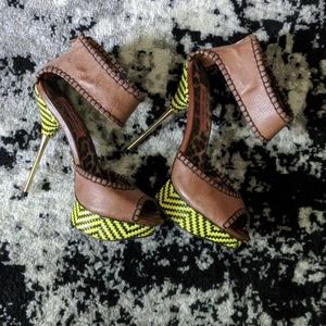 Brown leather platform sandal